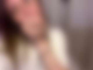 Julia's Live Sex Cam Show