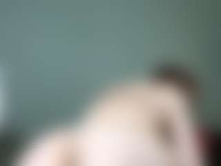 Live cam show with Julia - Fingering on Camsoda