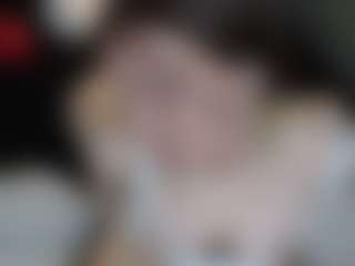 Julia's Live Sex Cam Show