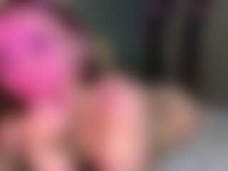 Julia's Live Sex Cam Show