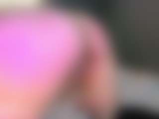 Julia's Live Sex Cam Show