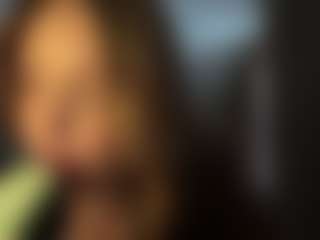 Live cam show with AsleyNakayama - Blonde Hair Amateur on AdultVida.com
