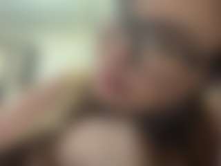 Live cam show with AsleyNakayama - Drinking on madthumbs