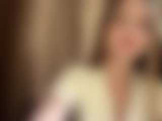 Live cam show with AsleyNakayama - Skinny MILF on Camsoda