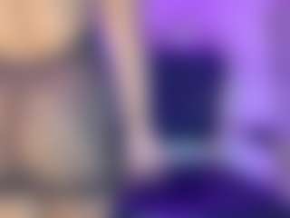 emily77's Live Sex Cam Show