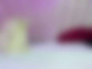 emily77's Live Sex Cam Show