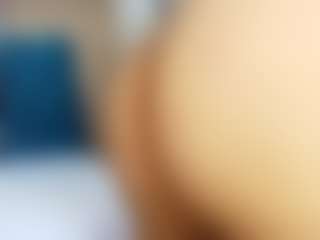 Live cam show with emily77 - Normal on fapnchat