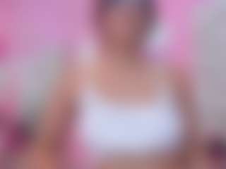 Live cam show with gabby-monroe - Tease Red Hair on Gym Cam Girls