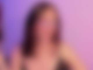 Live cam show with Haannathompsoon - Moaning on Camsoda.co