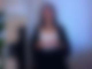 Live cam show with HollyPratt - Green Eyes on Strip Flash - Live Sex Shows