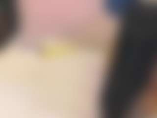 Live cam show with IrisSwift - BBW on intimatelivegirls.com