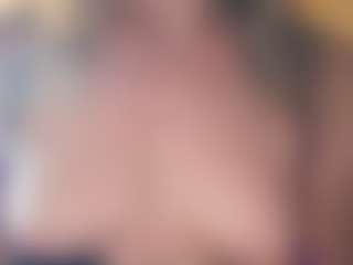 Izabeth's Live Sex Cam Show