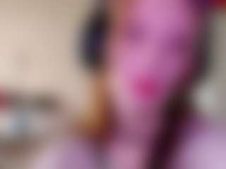 Live cam show with JeannettaCossa - Cute on Gym Cam Girls