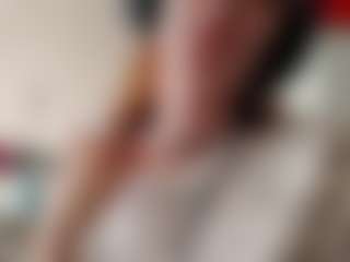 Live cam show with JeannettaCossa - Thin on StripNow