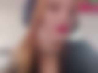 Live cam show with JeannettaCossa - Fingering on liverealitysex.com