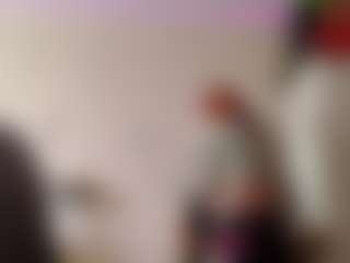 Live cam show with JeannettaCossa - Cute on madthumbs