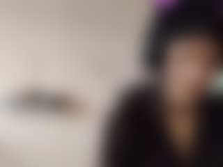Live cam show with JeannettaCossa - Red Hair on Camsoda