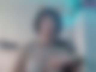 Live cam show with JeannettaCossa - Red Hair on googirlz