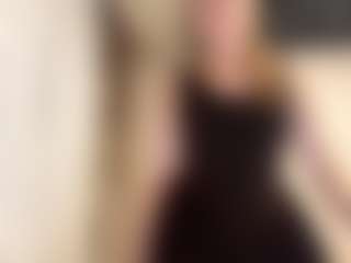 LillyCalvaresi's Live Sex Cam Show