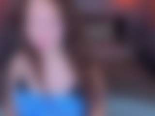 Live cam show with Lily - Geek on SmokeAndPoke
