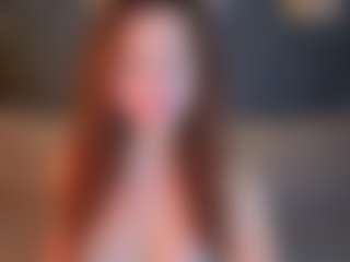 Live cam show with Lily - Camel Toe on madthumbs
