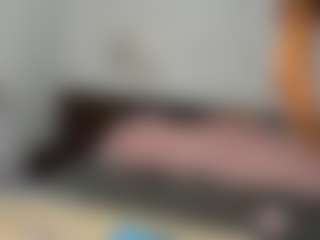 Live cam show with Polly - Blue Eyes on Camsoda