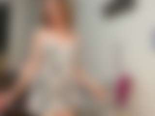 Live cam show with Polly - Public Big Tits on Camsoda