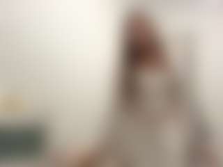 lunachaaaan's Live Sex Cam Show
