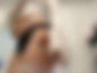 Live cam show with lunachaaaan - Nipple Piercings on Camsoda