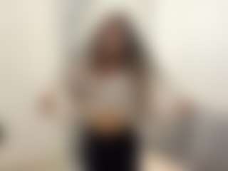 lunachaaaan's Live Sex Cam Show
