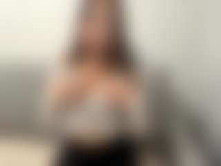 lunachaaaan's Live Sex Cam Show