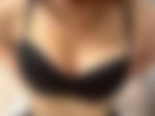 lunachaaaan's Live Sex Cam Show