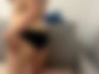 lunachaaaan's Live Sex Cam Show