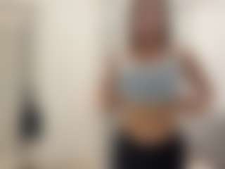 lunachaaaan's Live Sex Cam Show