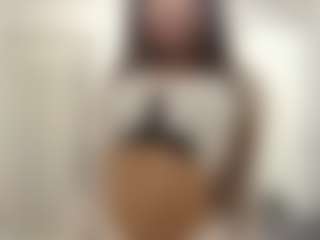 Live cam show with lunachaaaan - Asian Public on milfzrlive.com
