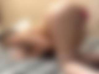 Live cam show with lunachaaaan - Asian Petite on Camsoda