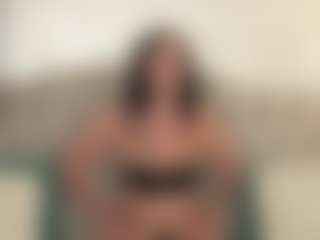 LunaMillerX's Live Sex Cam Show