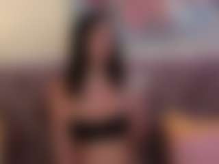 Live cam show with LunaMillerX - Tittyfuck on liverealitysex.com