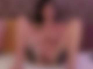 Live cam show with LunaMillerX - Average on Camsoda