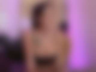 Live cam show with LunaMillerX - Tittyfuck on googirlz