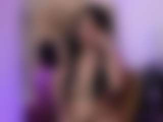 LunaMillerX's Live Sex Cam Show