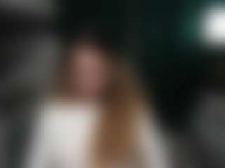 Live cam show with MuoiNisbit - Fingering on Uber Horny