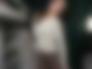 Live cam show with MuoiNisbit - Public on CamClone