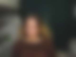 Live cam show with MuoiNisbit - Bedroom on Cam Slut