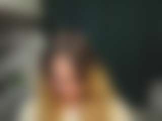 Live cam show with MuoiNisbit - Normal on Strip Flash - Live Sex Shows