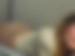 Live cam show with MuoiNisbit - Striptease on justonemore.cc