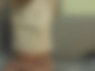 Live cam show with MuoiNisbit - Striptease on CamSodaAdn