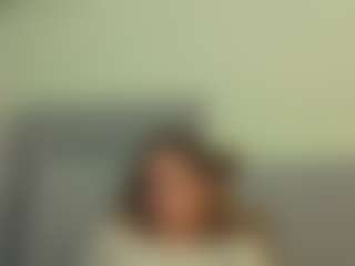 Live cam show with MuoiNisbit - Body Massage on studioflirtlive.com