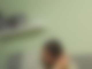 Live cam show with MuoiNisbit - Shower on dropp.cam
