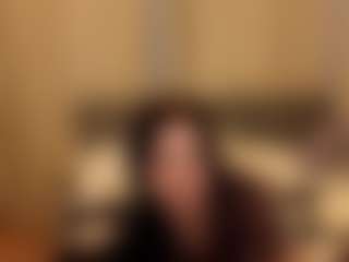 Live cam show with Nikki-doll - Hairy Pussy on Fit Hotties
